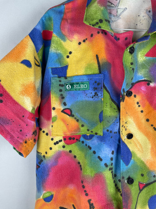 Buntes, kurzärmeliges Hemd mit Brusttasche