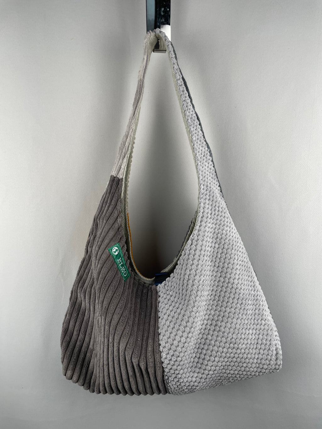 Upcycling Tasche aus Kordstoff - One Handle Unikat