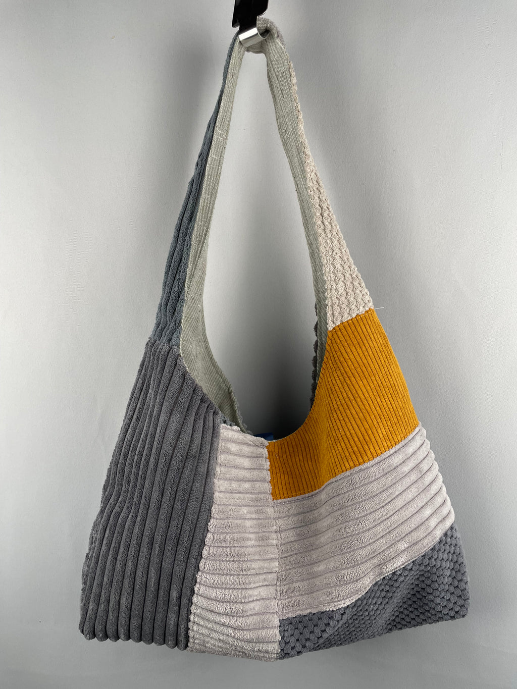 Upcycling Tasche aus Kordstoff - One Handle Unikat