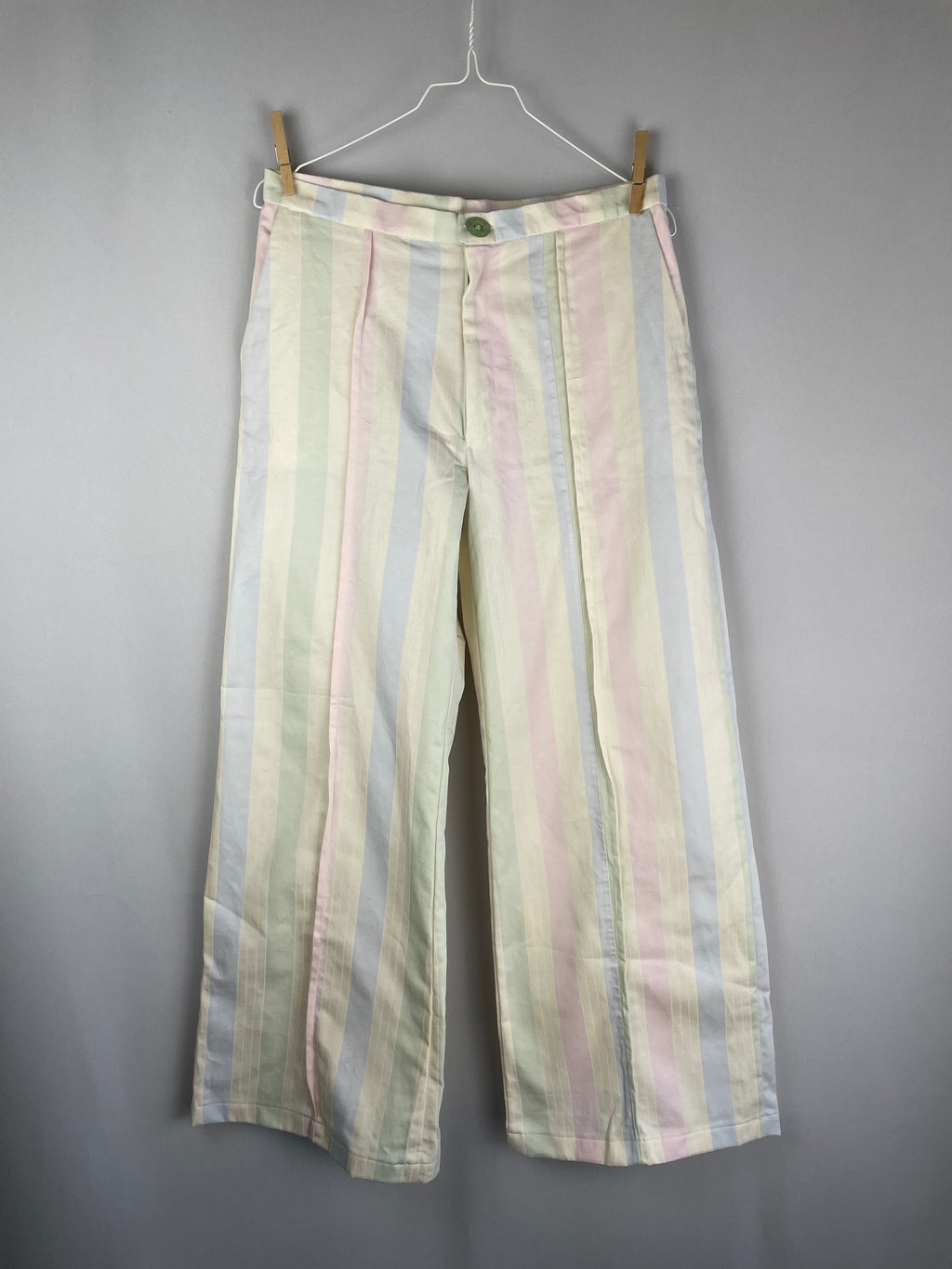 Upcycling Hose aus Kinderbettbezug - Pastell Unikat mit Paspelnähten