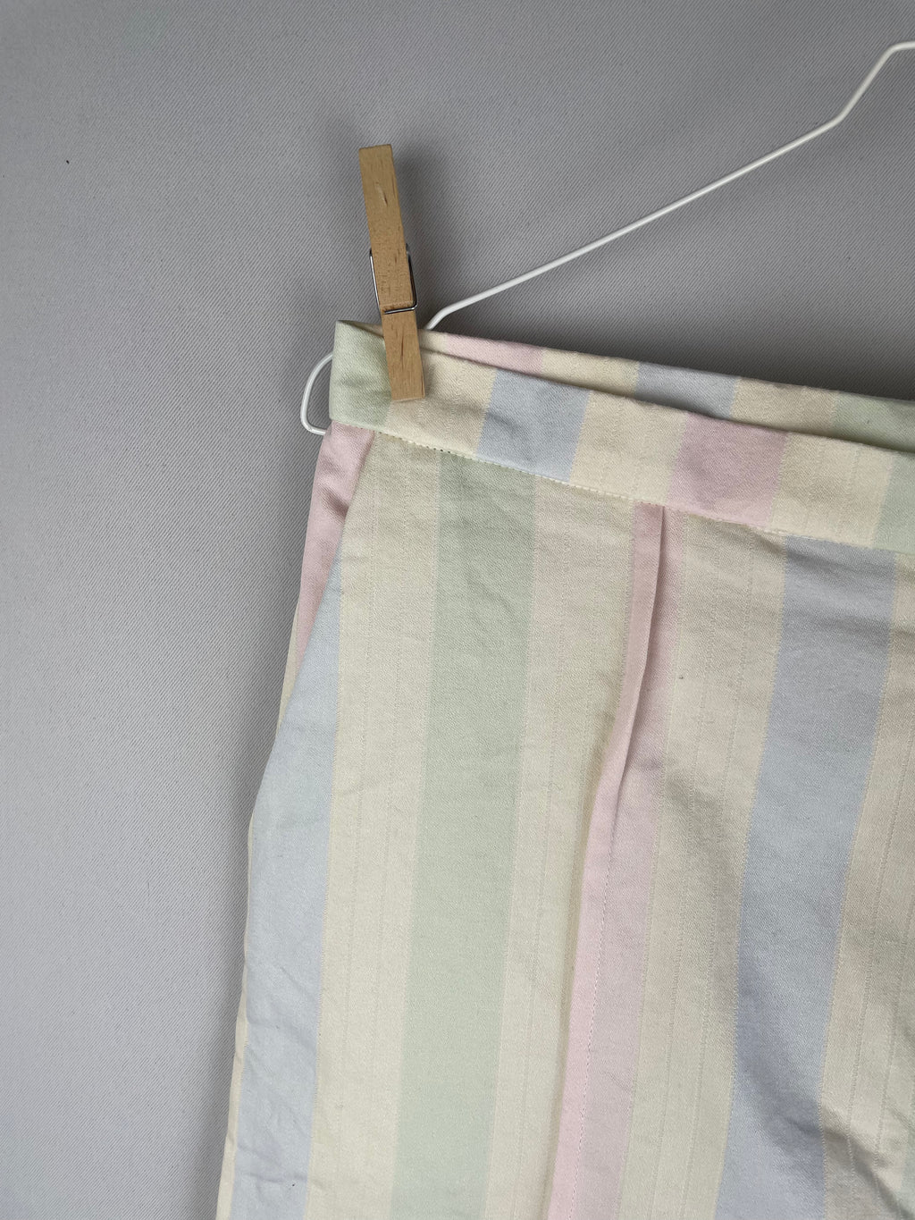 Upcycling Hose aus Kinderbettbezug - Pastell Unikat mit Paspelnähten